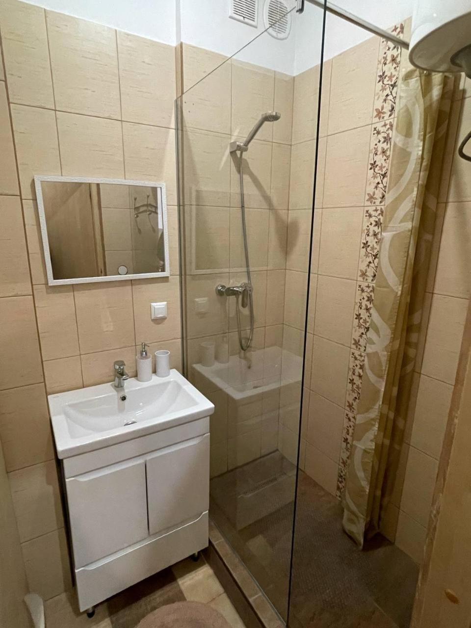 Apartaments Simsim Lviv Exterior photo